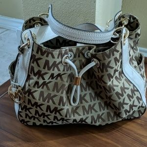 Michael Kors tote